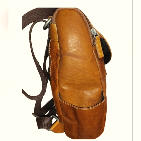 JACK GEORGES INC Voyager Collection Small Convertible Backpack Crossbody Honey - Picture 2 of 4